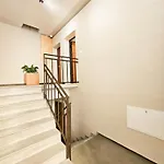 Blloku Appartement *
